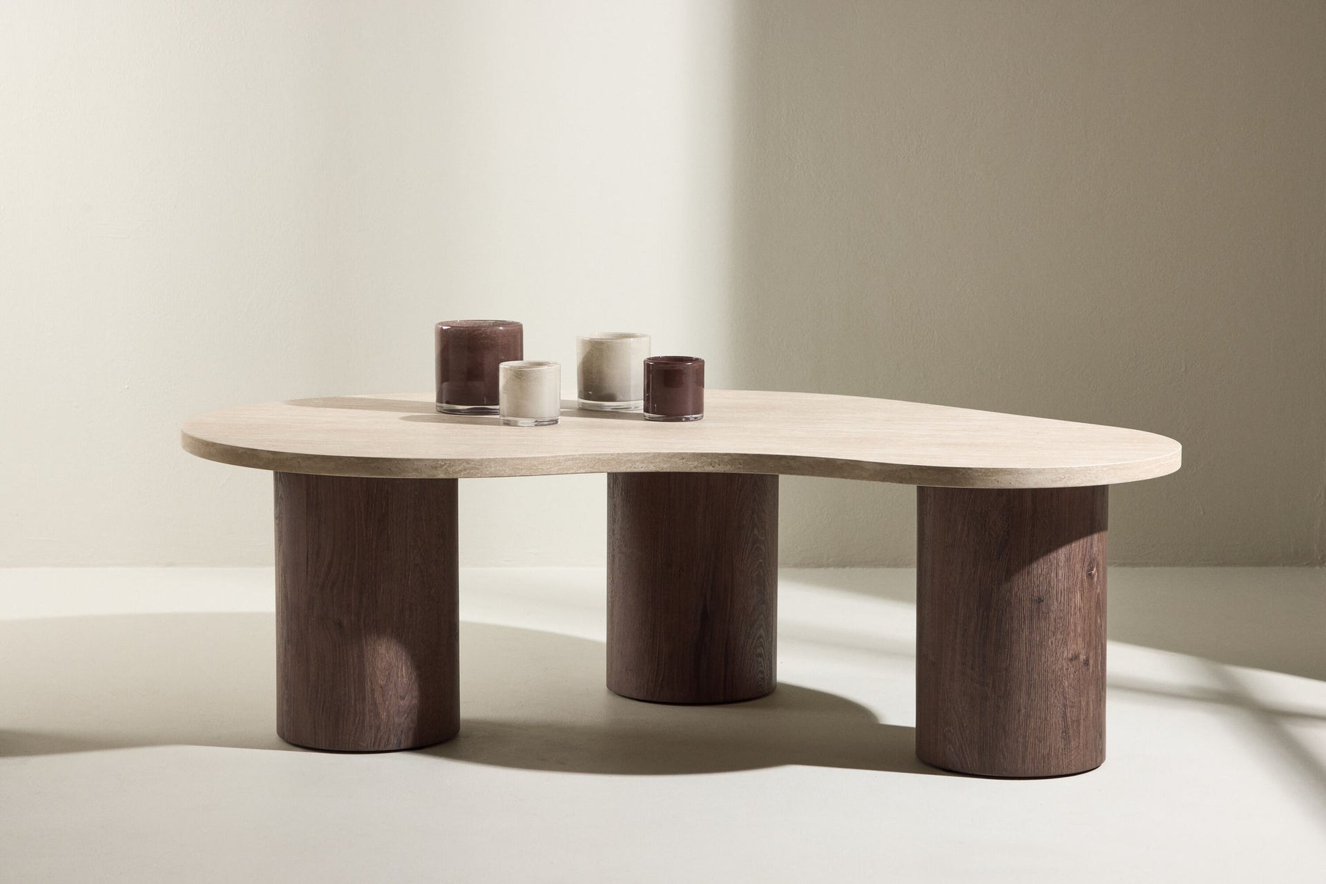 Megg Couchtisch oval in Mocca und Travertinoptik