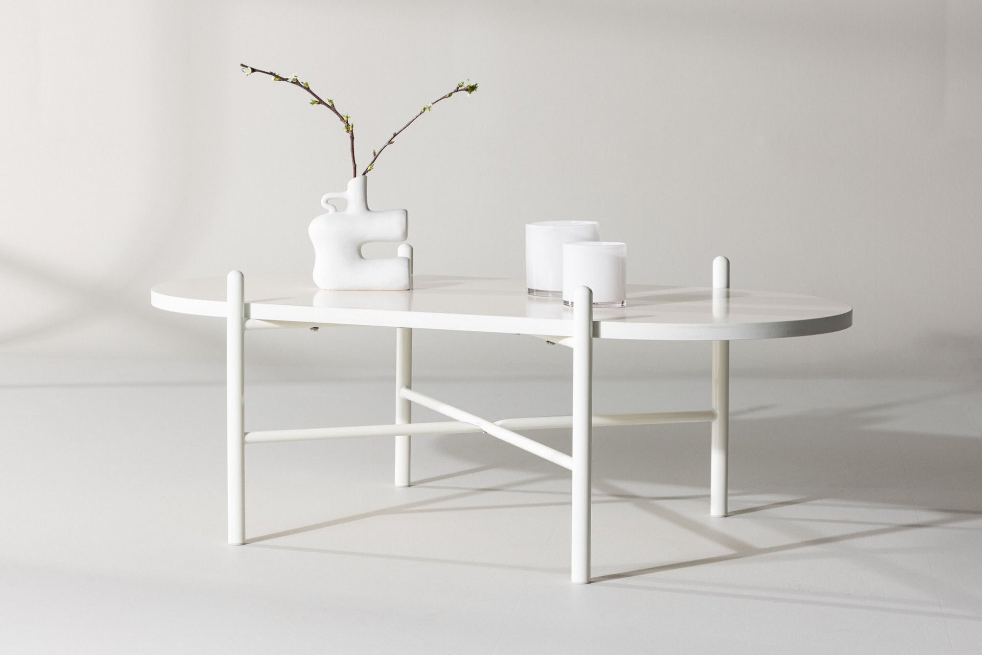 Pueblo Couchtisch oval in Beige