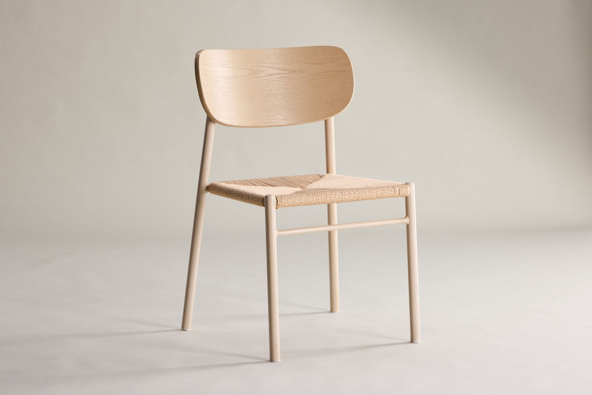 Polly Esszimmerstuhl – Whitewash / Beige Naturseil