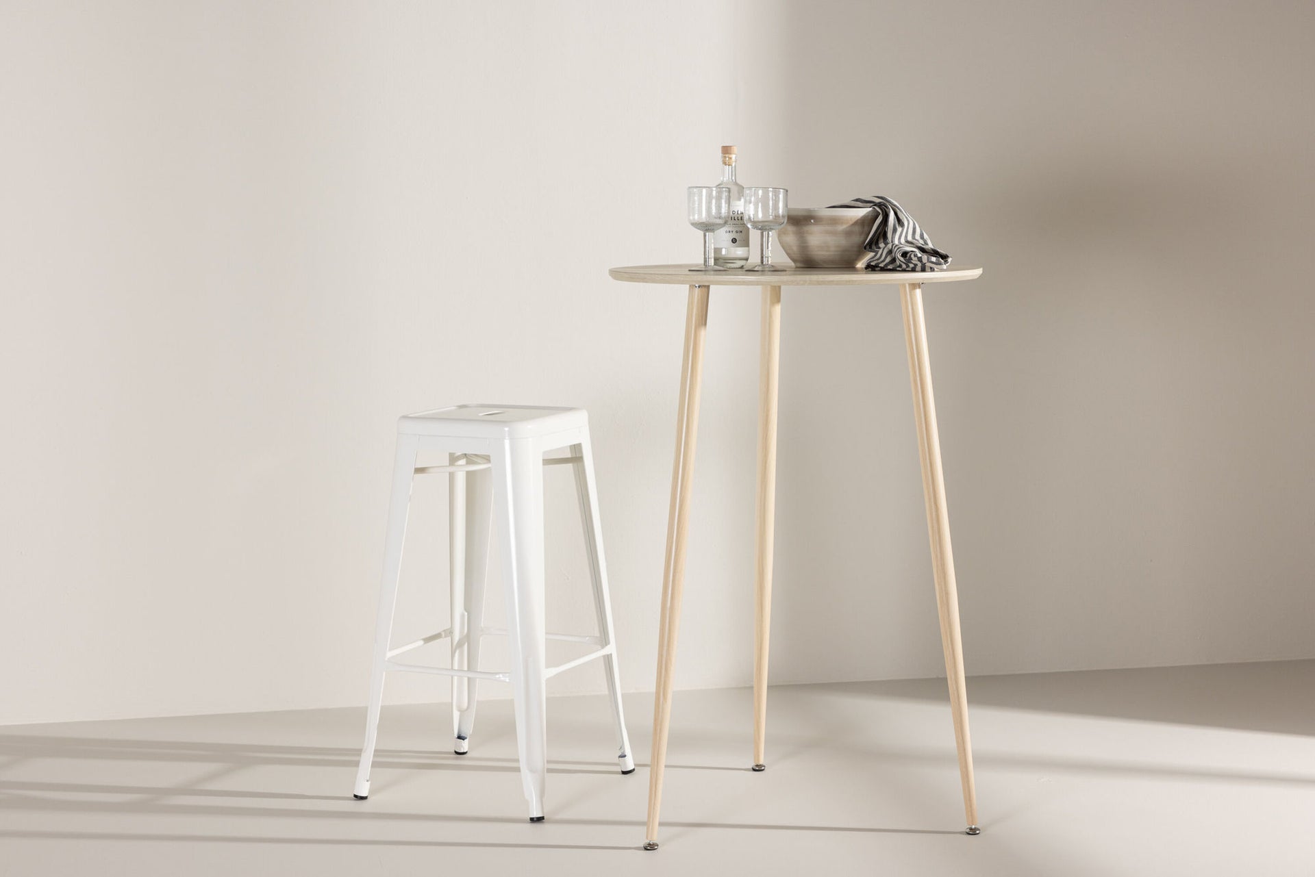 Plaza Bartisch in Weiß veredelt ⌀70 cm